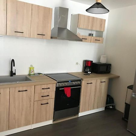 Au Faubourg Apartment Saint-Claude Luaran gambar