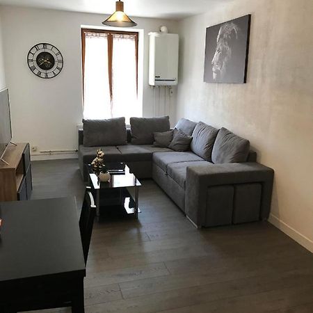 Au Faubourg Apartment Saint-Claude Luaran gambar