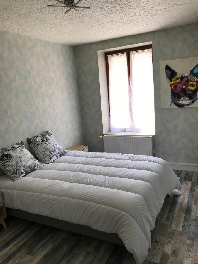 Au Faubourg Apartment Saint-Claude Luaran gambar